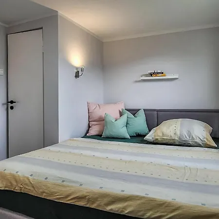 1 Bedroom Gorgeous In